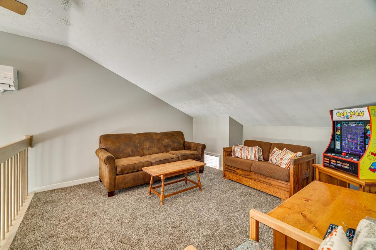 Lake Harmony Home About Half Mi To Big Boulder Mountain エクステリア 写真