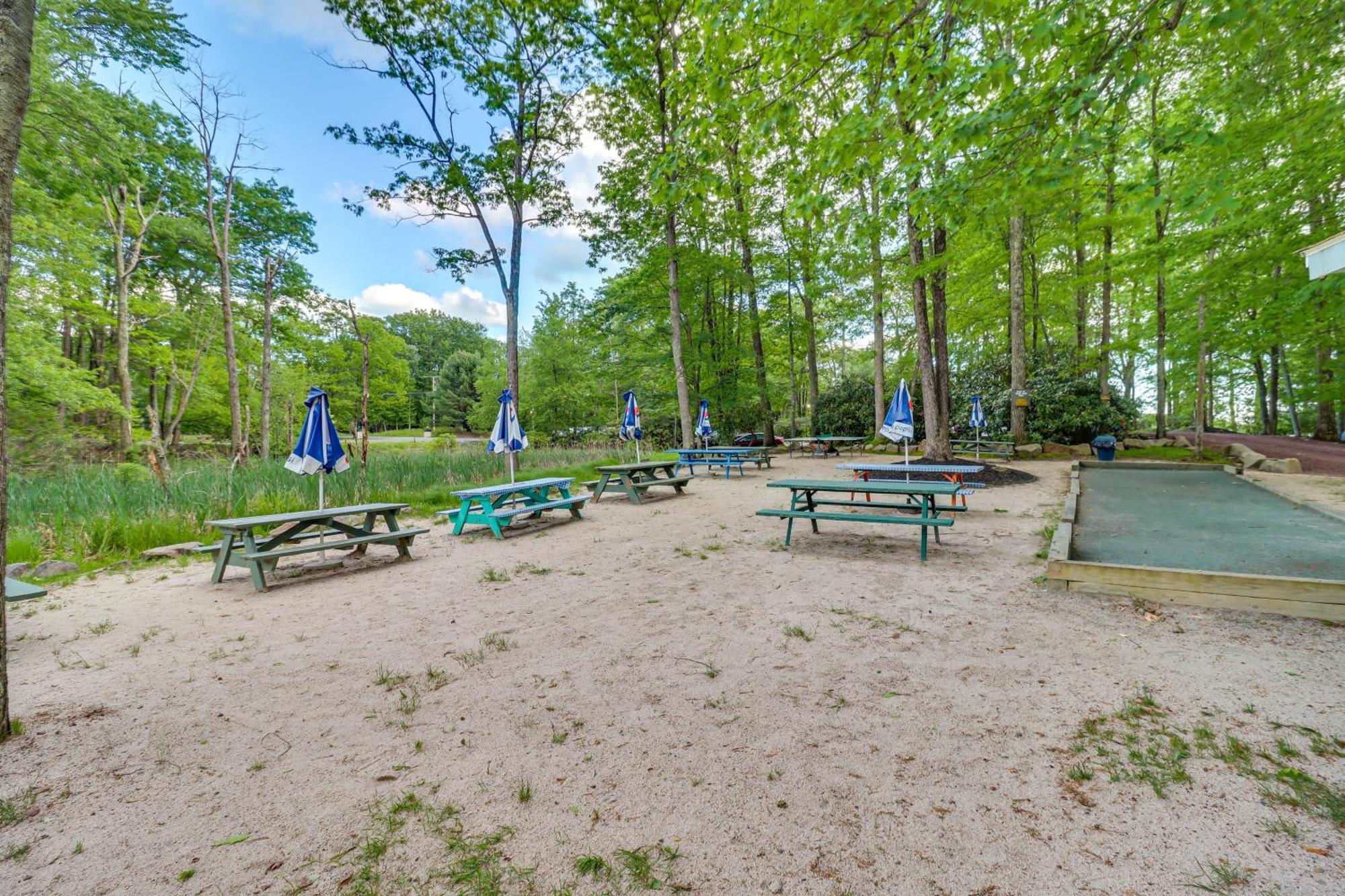Lake Harmony Home About Half Mi To Big Boulder Mountain エクステリア 写真
